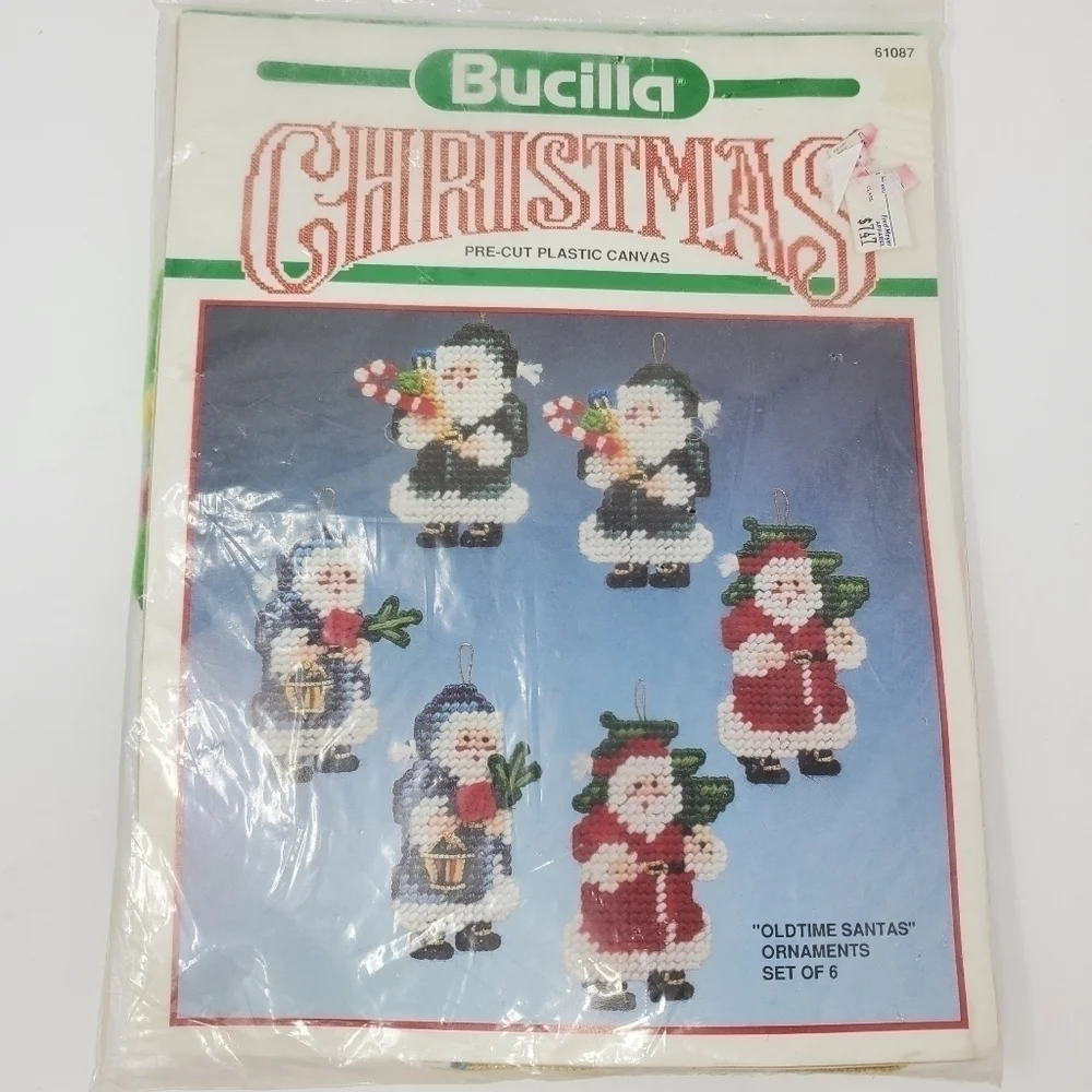 NOS BUCILLA CHRISTMAS ORNAMENT CRAFT KITS SET OF 2 PLASTIC CANVAS SANTA ANTIQUES